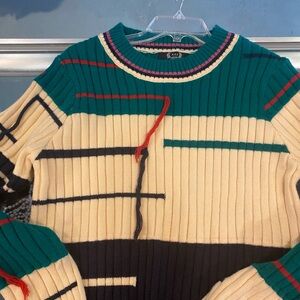 Green and Cream Crewneck Sweater with Ribbed Knit Design